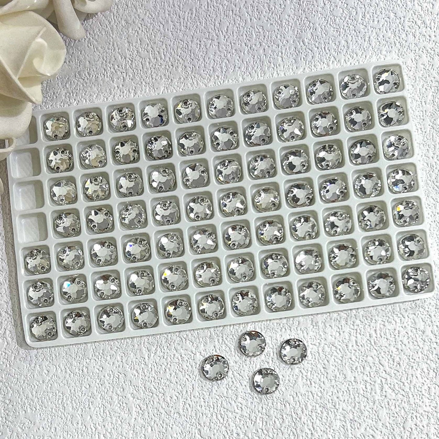 Different Size Multi Shape Top Quality Flat Back Round Sew-on Glass Crystal Rhinestones for Garment