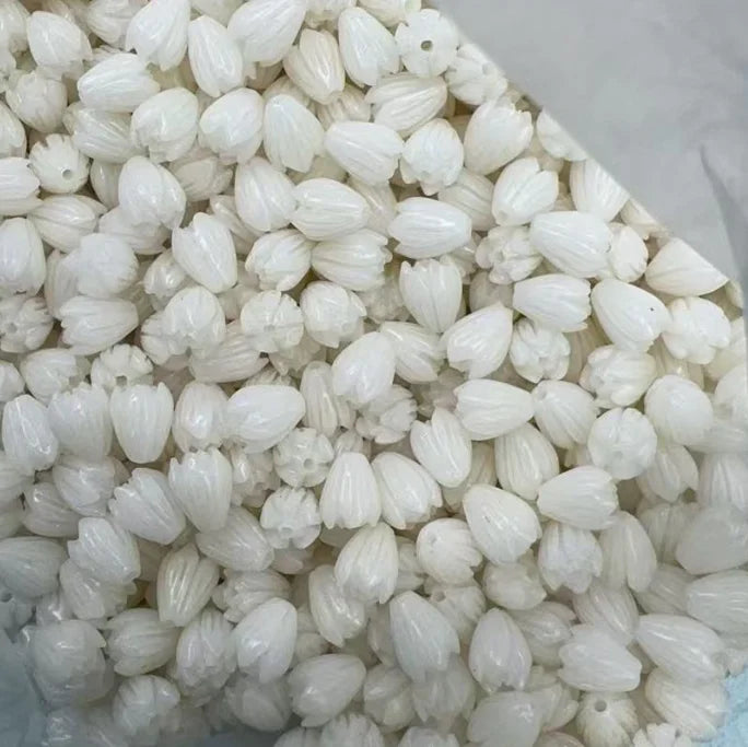 Acmore Crystal 9*6mm Hawaii Resin Jasmine Flower Beads for Jewelry Making Lavender Lilac Pikake Flower Acrylic Charms