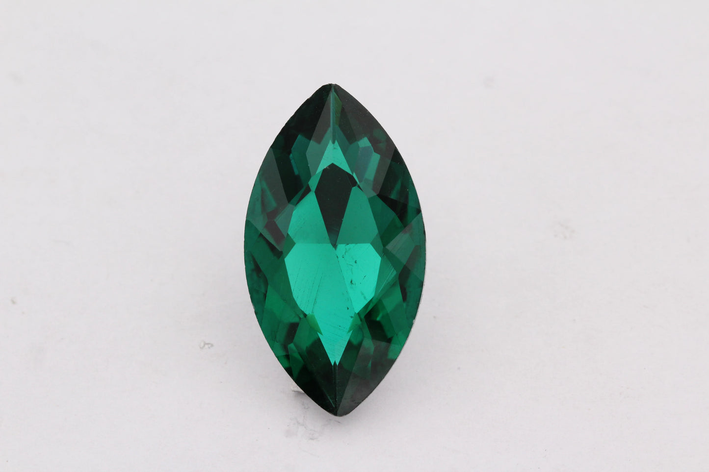 Wholesale Fashion Ab Crystal Glass Repair Rhinestone Crystal Ab Sewing Rhinestone Horse Eye Sewn on Gemstone