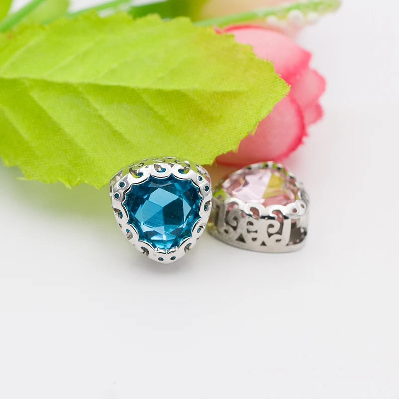 Wholesale Golden Nest Claw Triangle Sew on Stones Crystal Rhinestones With Claw for Dresses